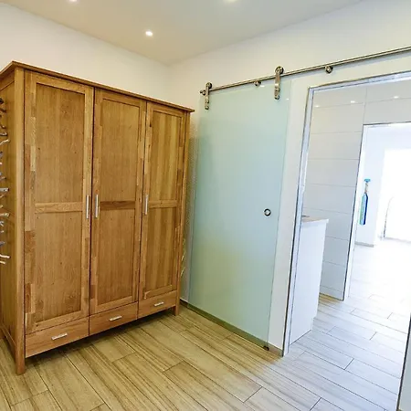 Strandhochhaus Sj13 *